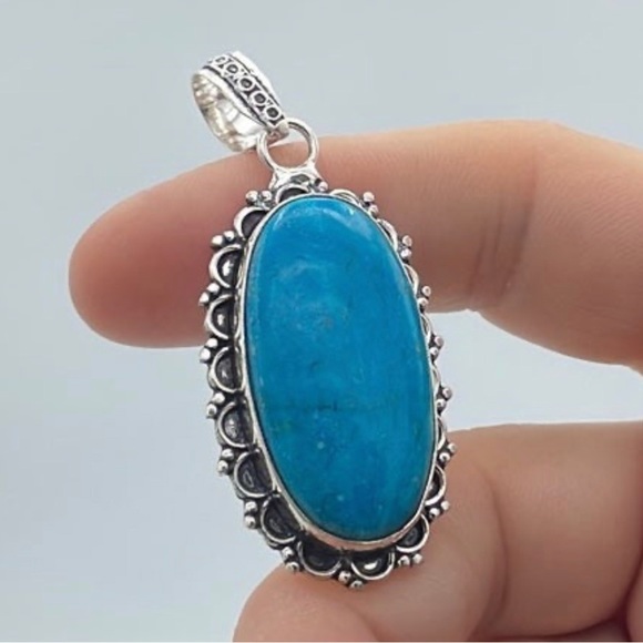 Vintage Jewelry - Turquoise 925 Stamped Silver Pendant